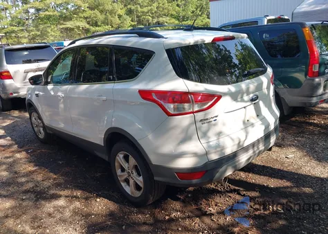 2013 Ford Escape Se z USA, uszkodzony, nr VIN 1FMCU0GX4DUC68046